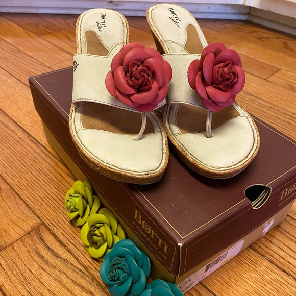 Born Shoes Born Drilles Wedge Sandals With Changeable Flowers